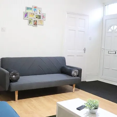 Peaceful 2 Bed House Free Wifi And Parking