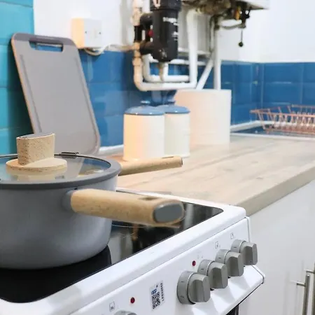 Peaceful 2 Bed House Free Wifi And Parking * ليدز