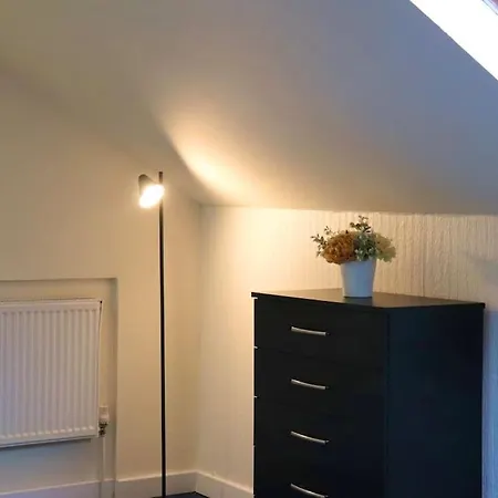 Peaceful 2 Bed House Free Wifi And Parking