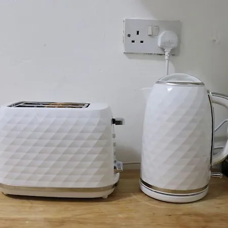 شقة Peaceful 2 Bed House Free Wifi And Parking *