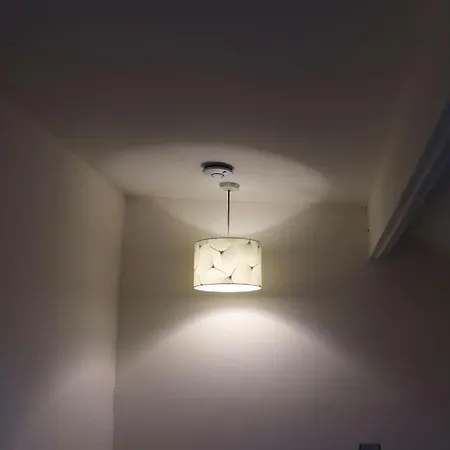 Апартаменти Peaceful 2 Bed House Free Wifi And Parking *