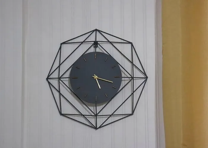 Peaceful 2 Bed House Free Wifi And Parking Appartamento *