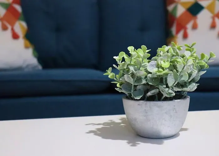 Appartement Peaceful 2 Bed House Free Wifi And Parking *