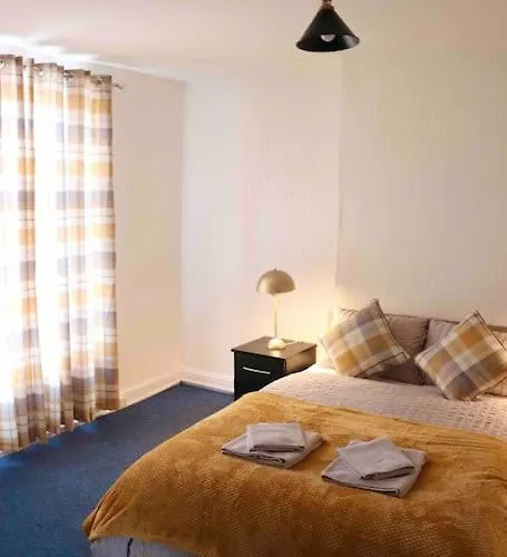 Appartamento Peaceful 2 Bed House Free Wifi And Parking