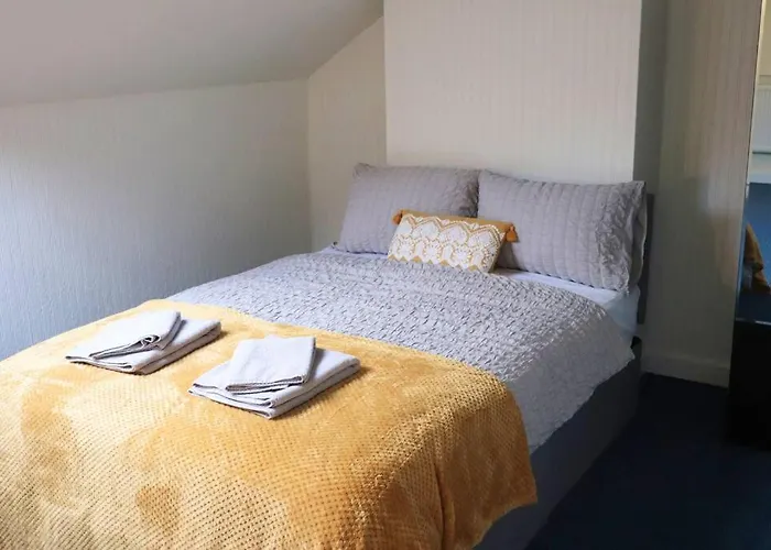 Peaceful 2 Bed House Free Wifi And Parking Appartement Leeds (West Yorkshire)