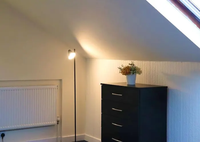 Peaceful 2 Bed House Free Wifi And Parking