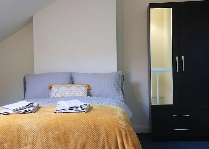 Peaceful 2 Bed House Free Wifi And Parking Appartamento Leeds (West Yorkshire)