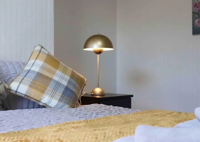 Peaceful 2 Bed House Free Wifi And Parking *