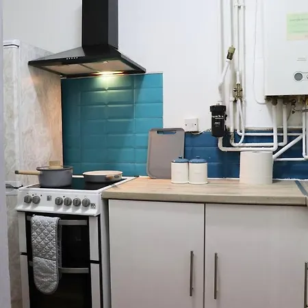 Apartamento Peaceful 2 Bed House Free Wifi And Parking