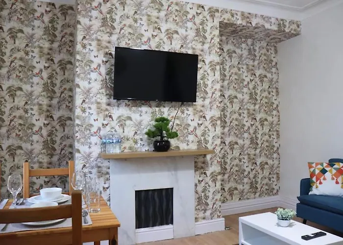 Peaceful 2 Bed House Free Wifi And Parking *