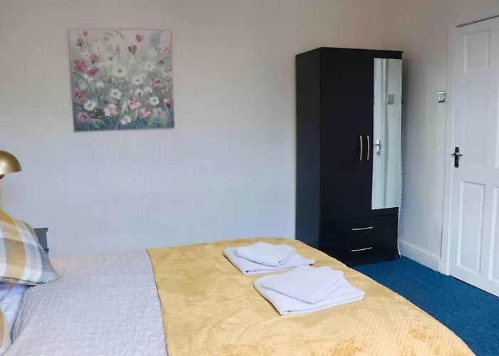 Peaceful 2 Bed House Free Wifi And Parking *