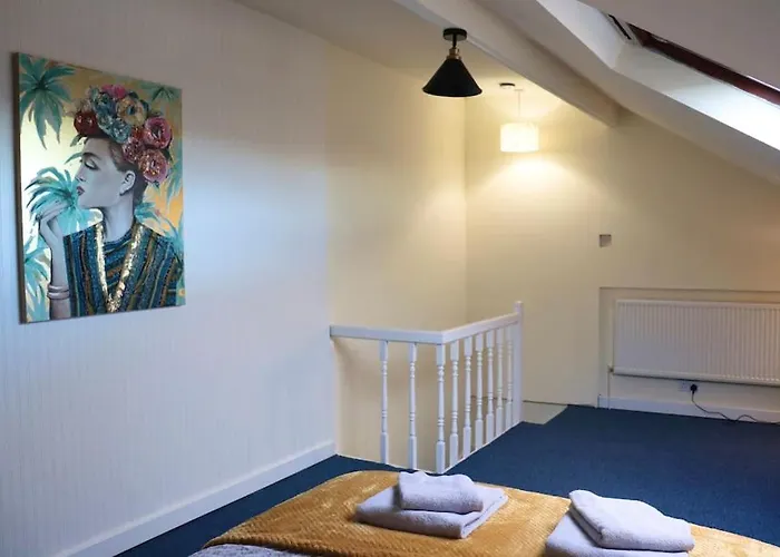 Peaceful 2 Bed House Free Wifi And Parking Апартаменти Лідс