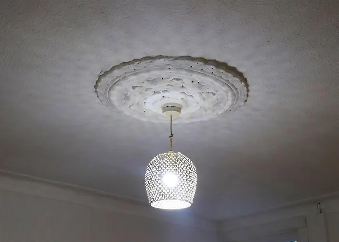 Peaceful 2 Bed House Free Wifi And Parking Апартаменти Лідс