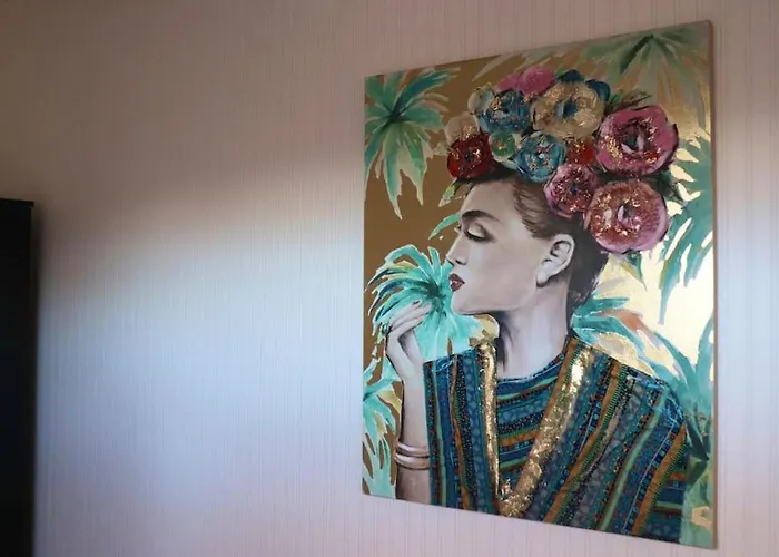 Peaceful 2 Bed House Free Wifi And Parking Лідс